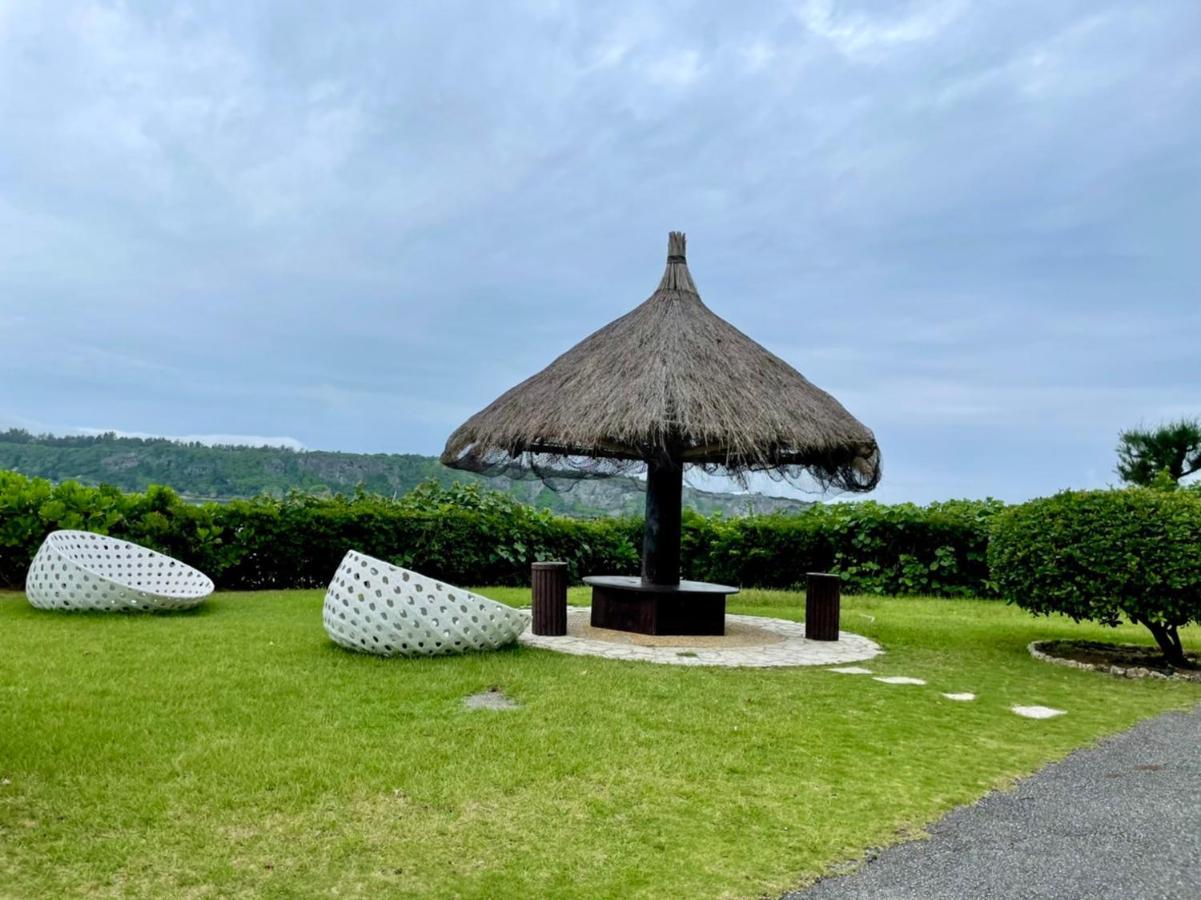 Pangoo Onna Japanese Style Hotel Exterior foto